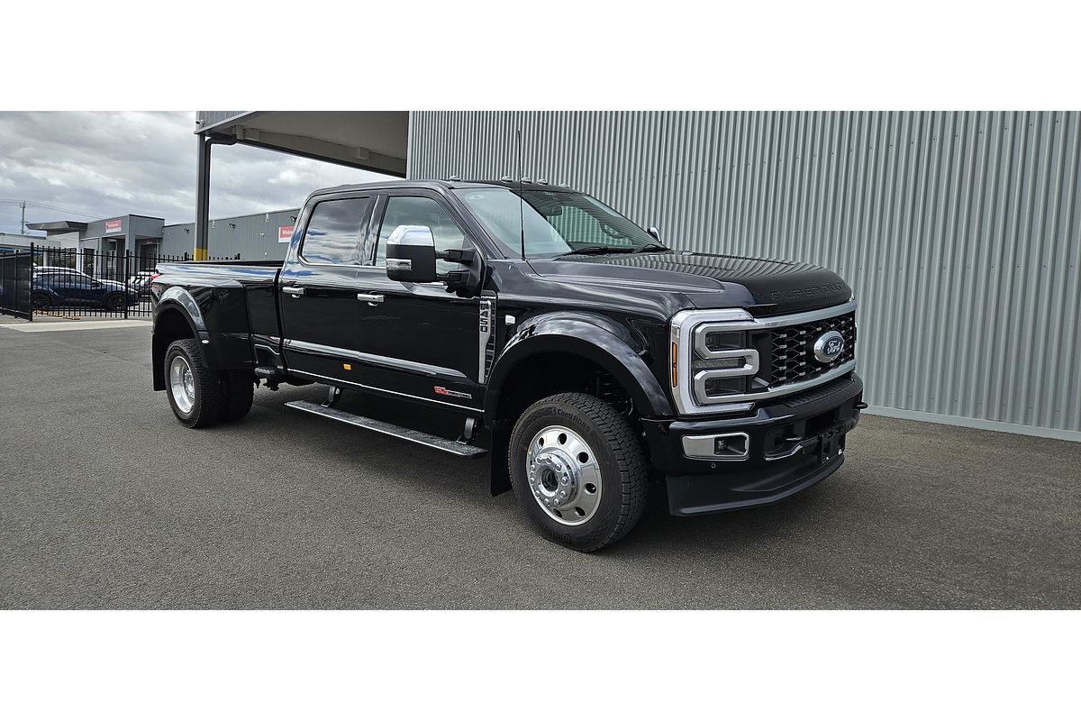 2025 Ford F450 Platinum 4X4
