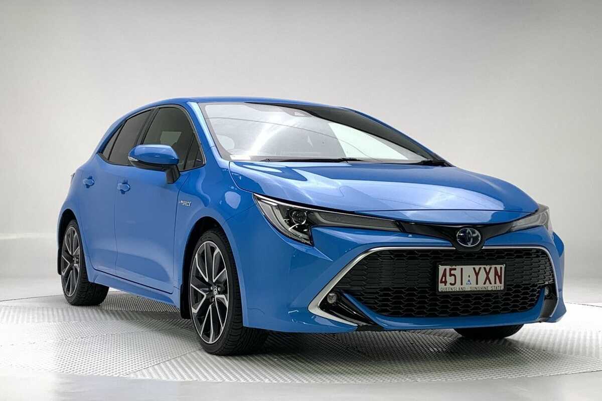 SOLD 2019 Toyota Corolla ZR E-CVT Hybrid in Blue | Used Hatch ...