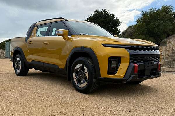 2026 KGM Musso EV AWD O100 4X4 thumb-16