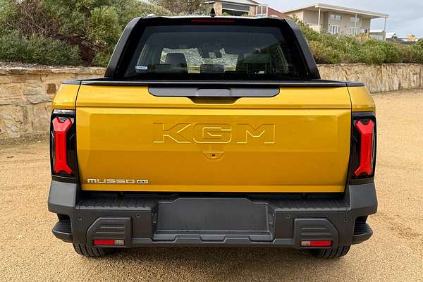 2026 KGM Musso EV AWD O100 4X4 thumb-21