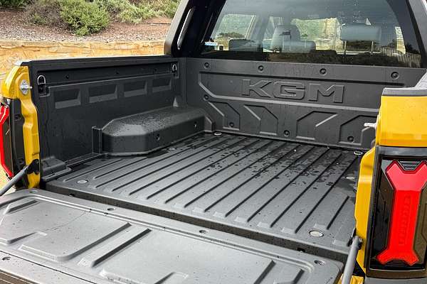 2026 KGM Musso EV AWD O100 4X4 thumb-25