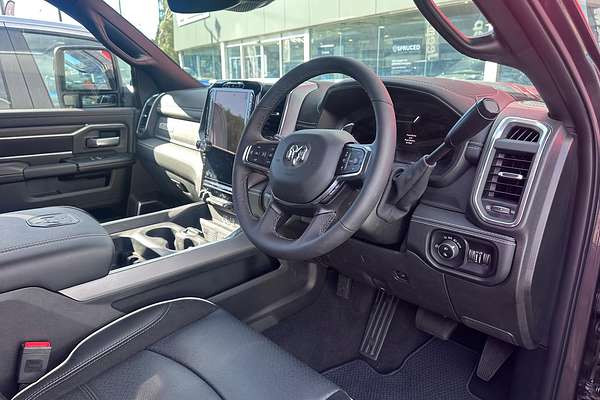 2026 RAM 2500 Laramie DJ 4X4