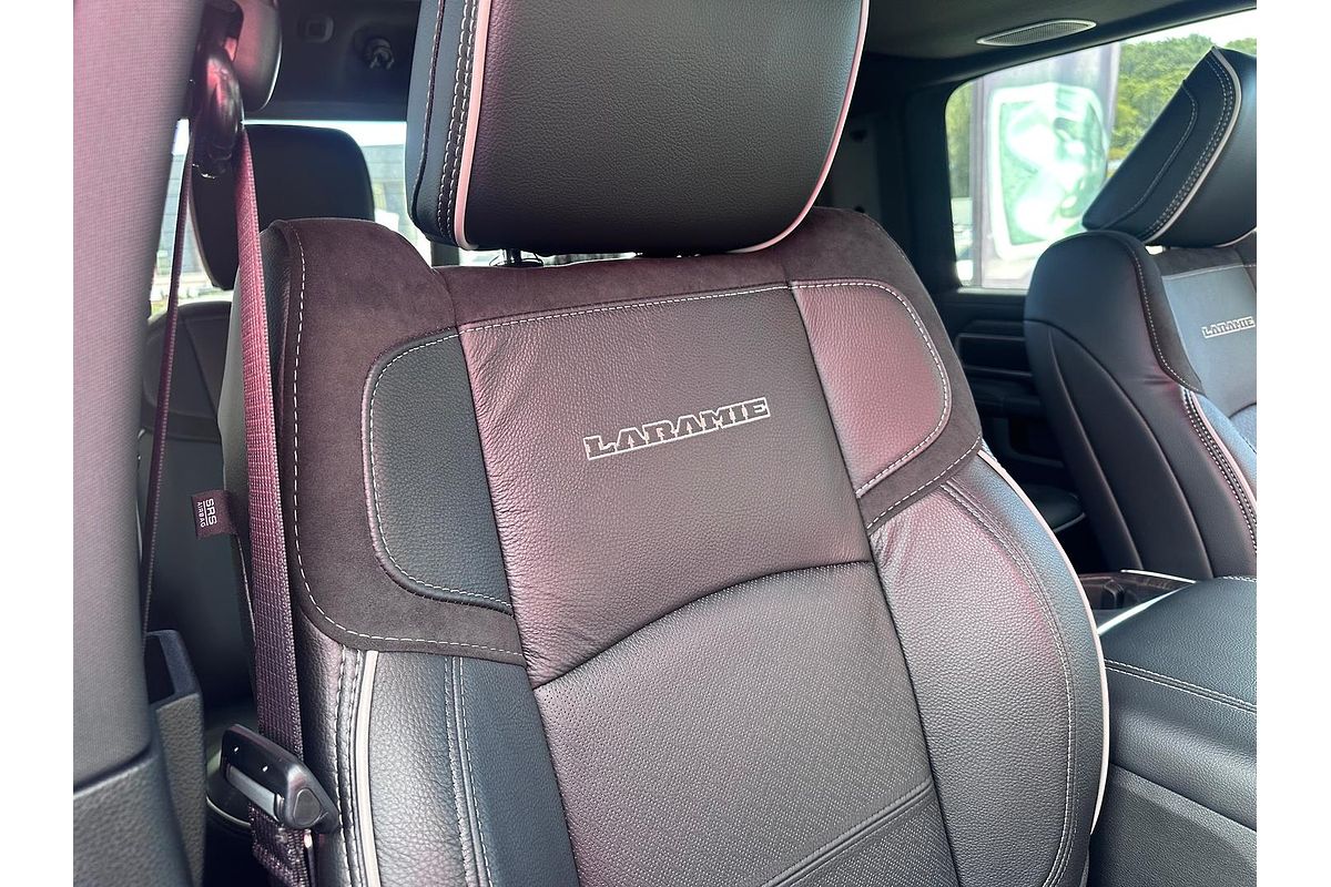 2026 RAM 2500 Laramie DJ 4X4