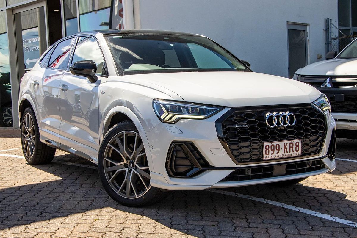 2020 Audi Q3 40 TFSI S line F3