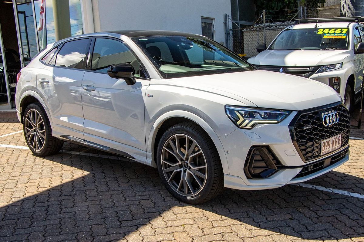 2020 Audi Q3 40 TFSI S line F3