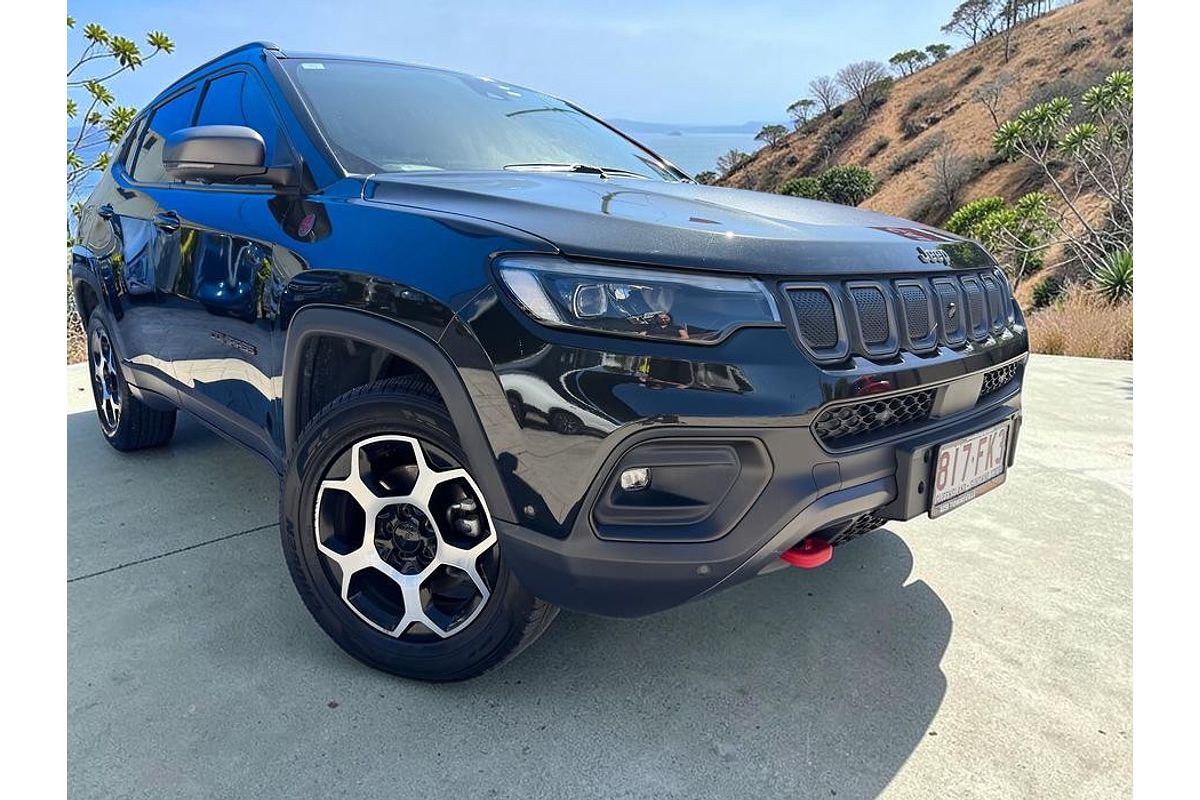 2022 Jeep Compass Trailhawk M6