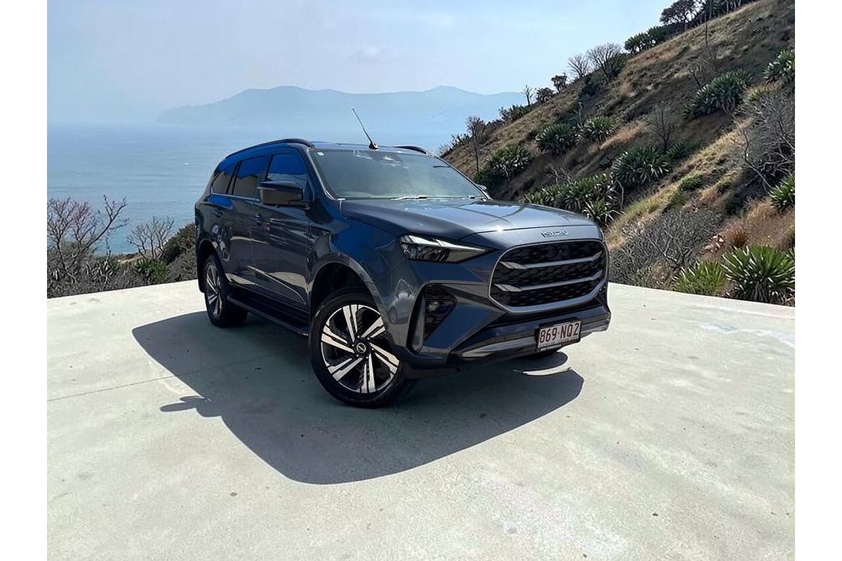 2025 Isuzu MU-X LS-T