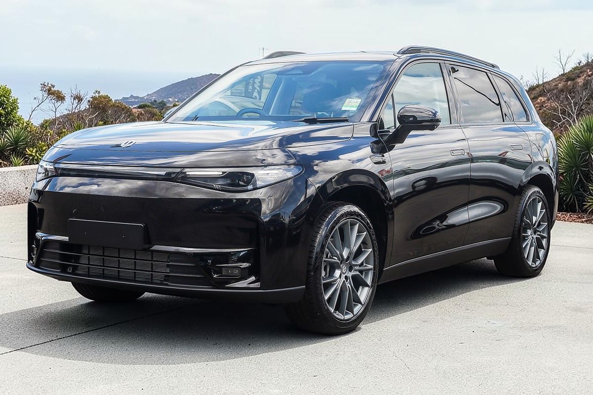 2025 Leapmotor C10 REEV Ultra Hybrid Design B11