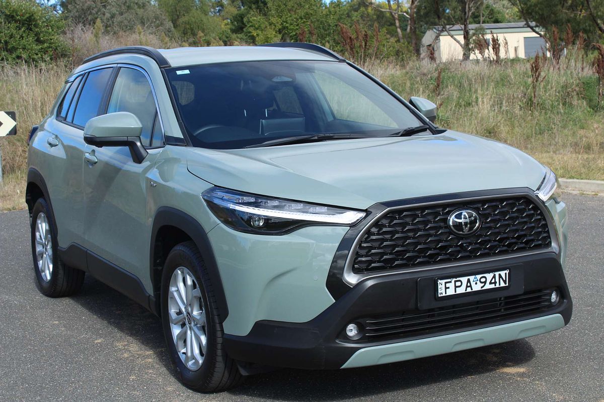 2025 Toyota Corolla Cross GXL MXGH10R