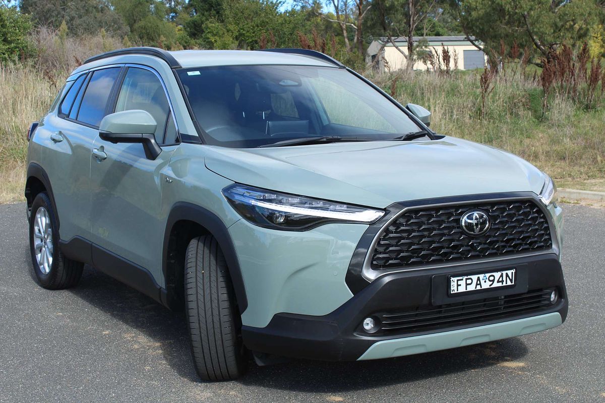 2025 Toyota Corolla Cross GXL MXGH10R