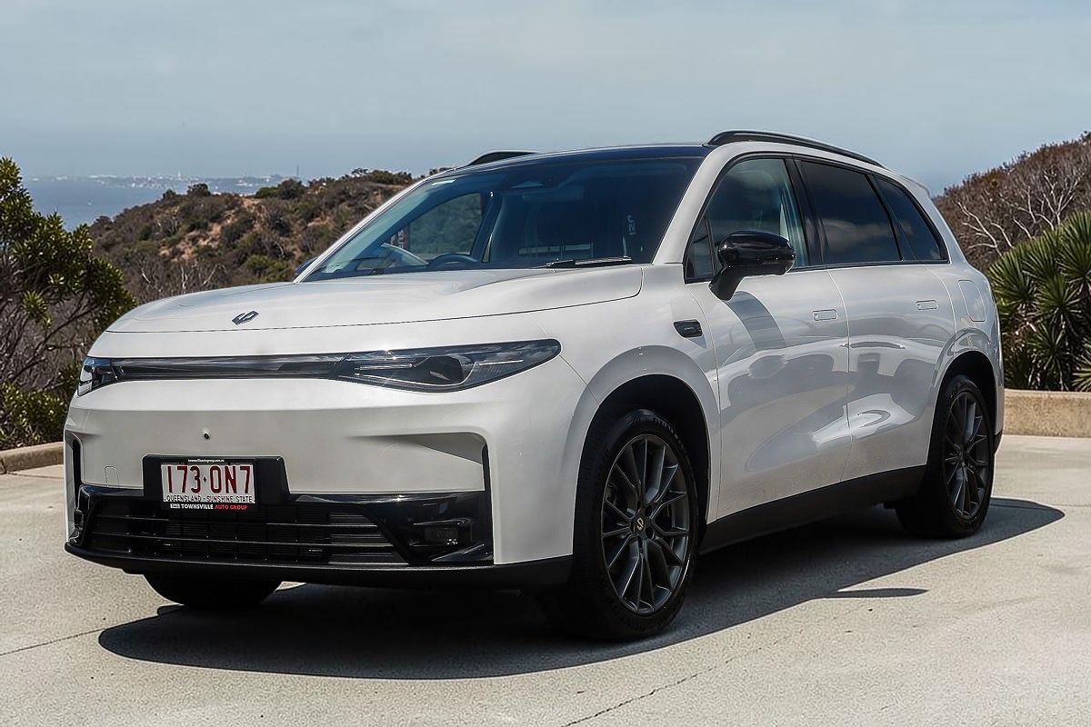 2025 Leapmotor C10 REEV Ultra Hybrid Design B11