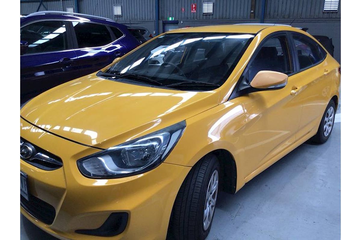 2013 Hyundai Accent Active RB2