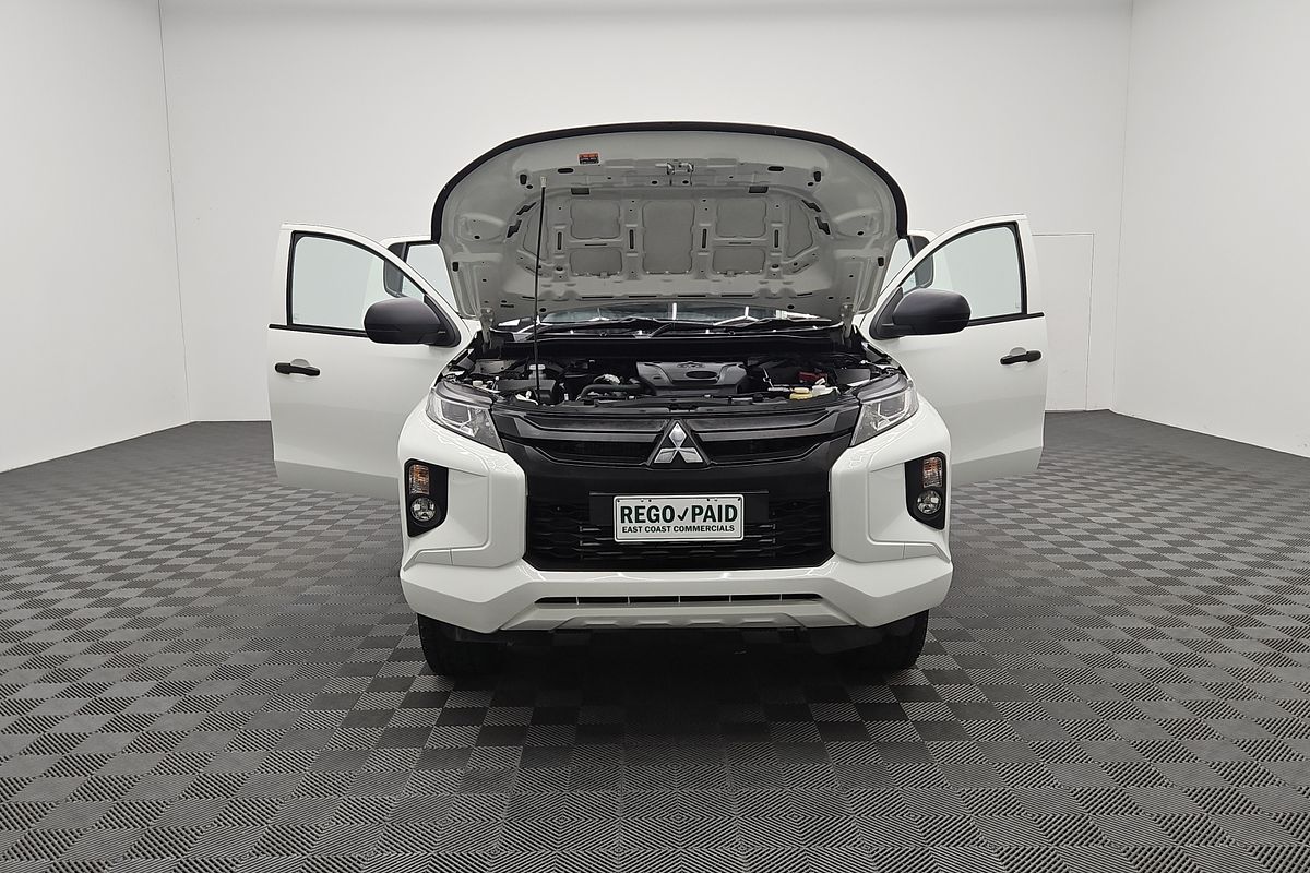 2022 Mitsubishi Triton GLX MR 4X4