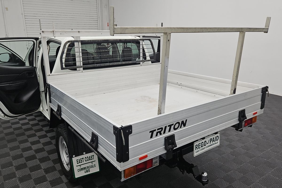 2022 Mitsubishi Triton GLX MR 4X4