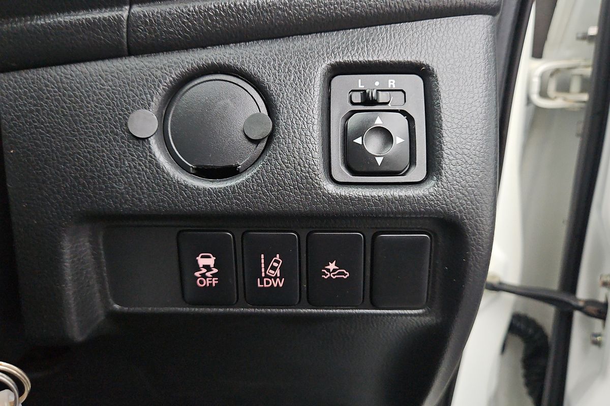 2022 Mitsubishi Triton GLX MR 4X4