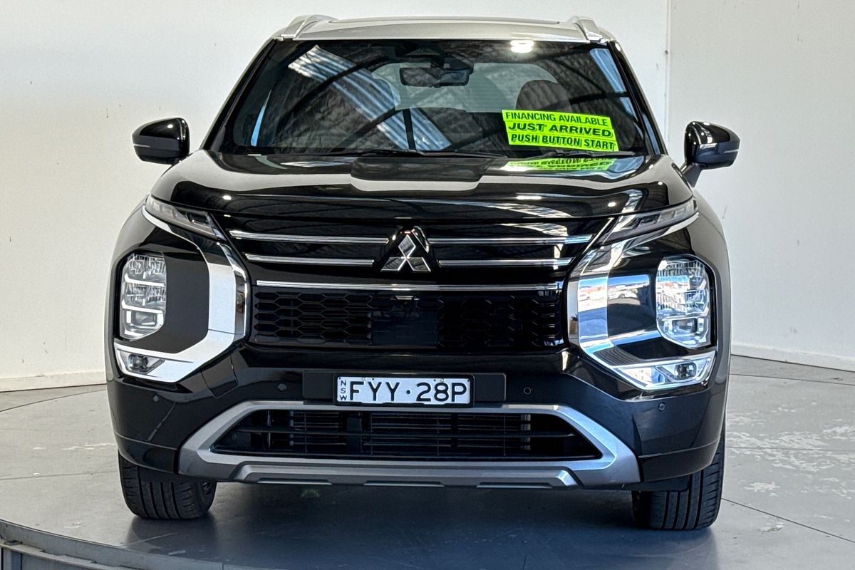 2025 Mitsubishi Outlander Exceed Tourer ZM