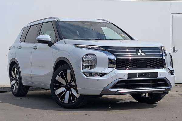 2026 Mitsubishi Outlander Exceed ZM