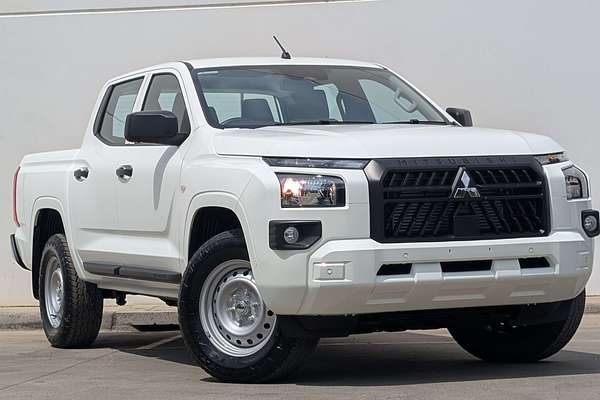 2025 Mitsubishi Triton GLX MV 4X4