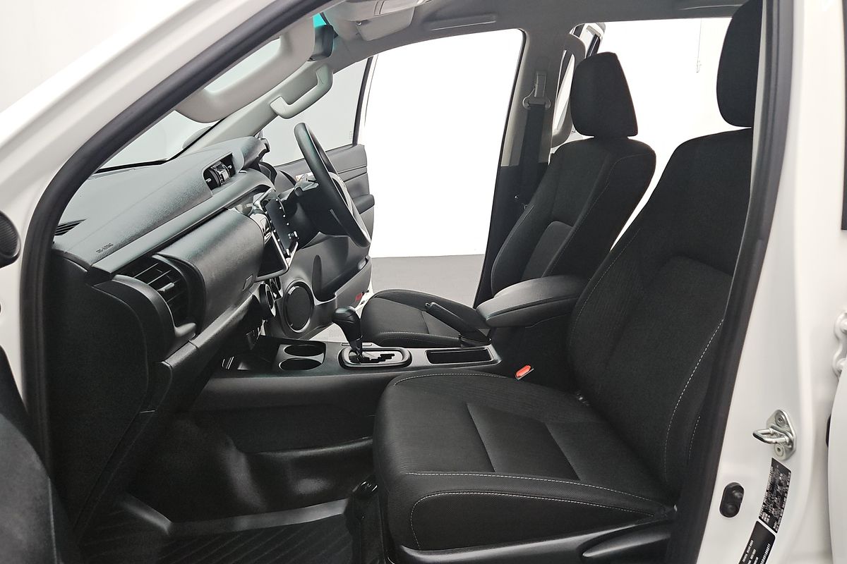 2023 Toyota Hilux SR GUN126R 4X4