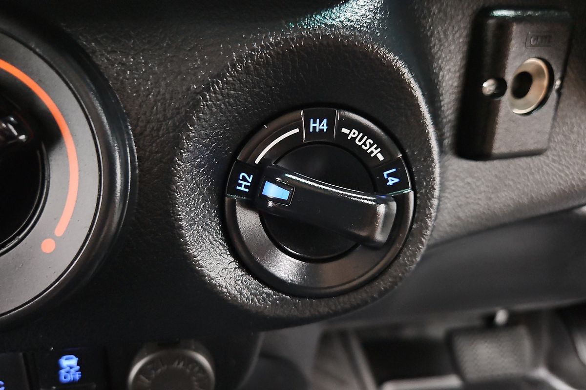 2023 Toyota Hilux SR GUN126R 4X4