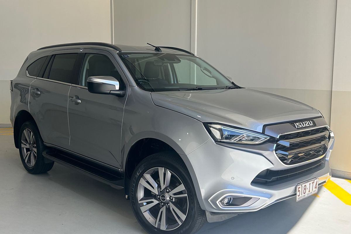 2023 Isuzu MU-X LS-T