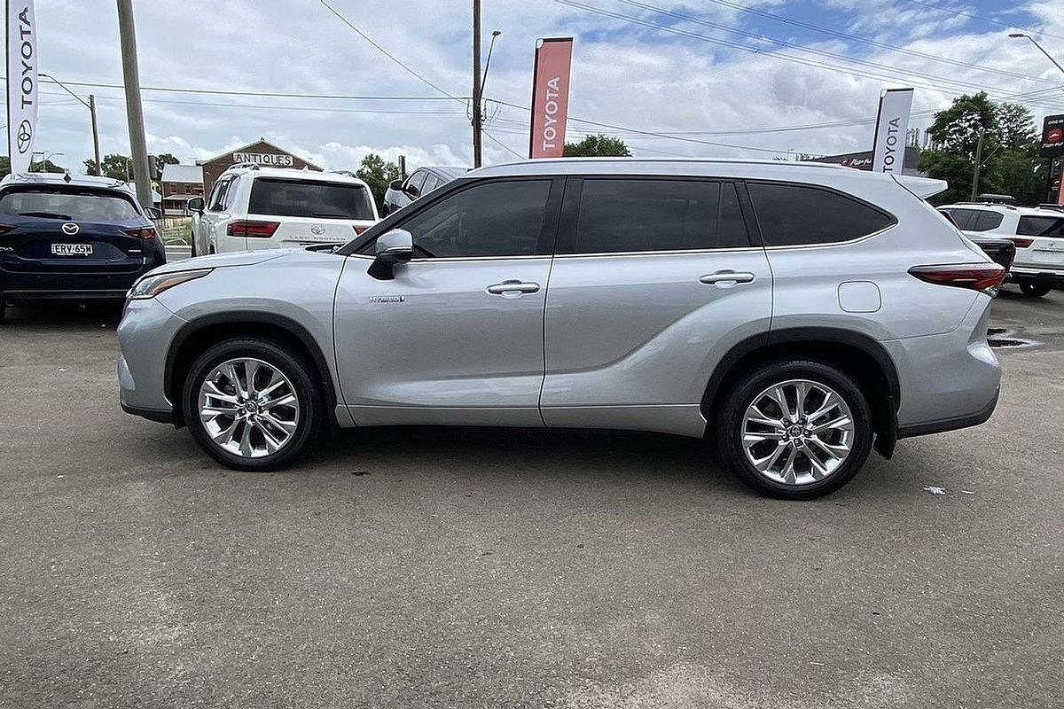 2024 Toyota Kluger Grande AXUH78R