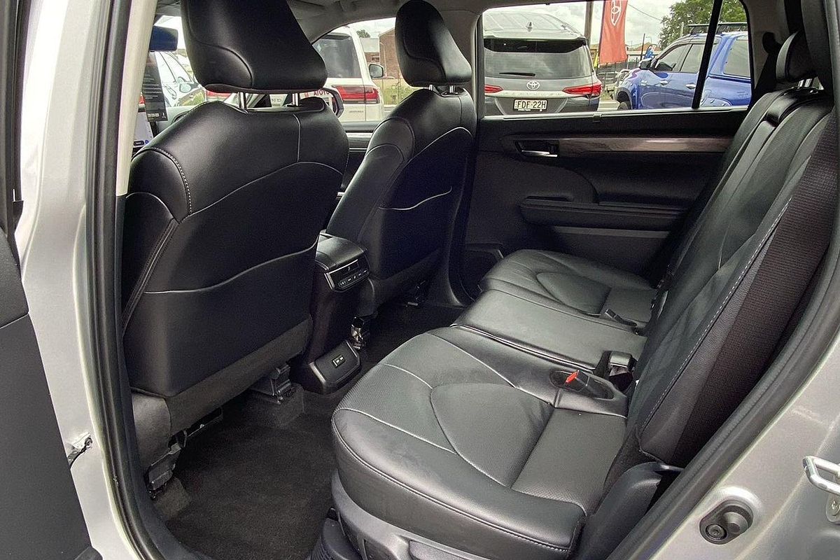 2024 Toyota Kluger Grande AXUH78R