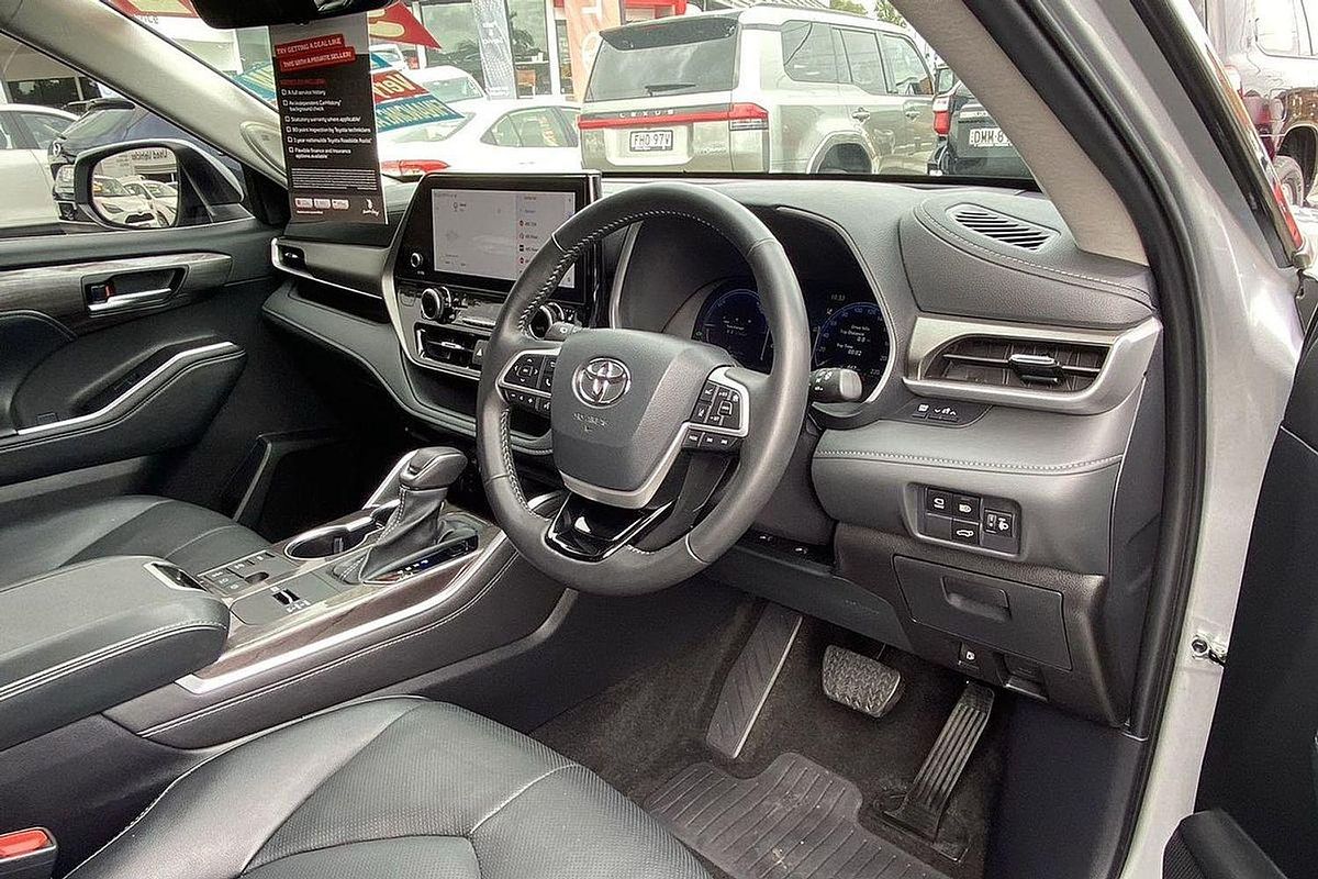 2024 Toyota Kluger Grande AXUH78R