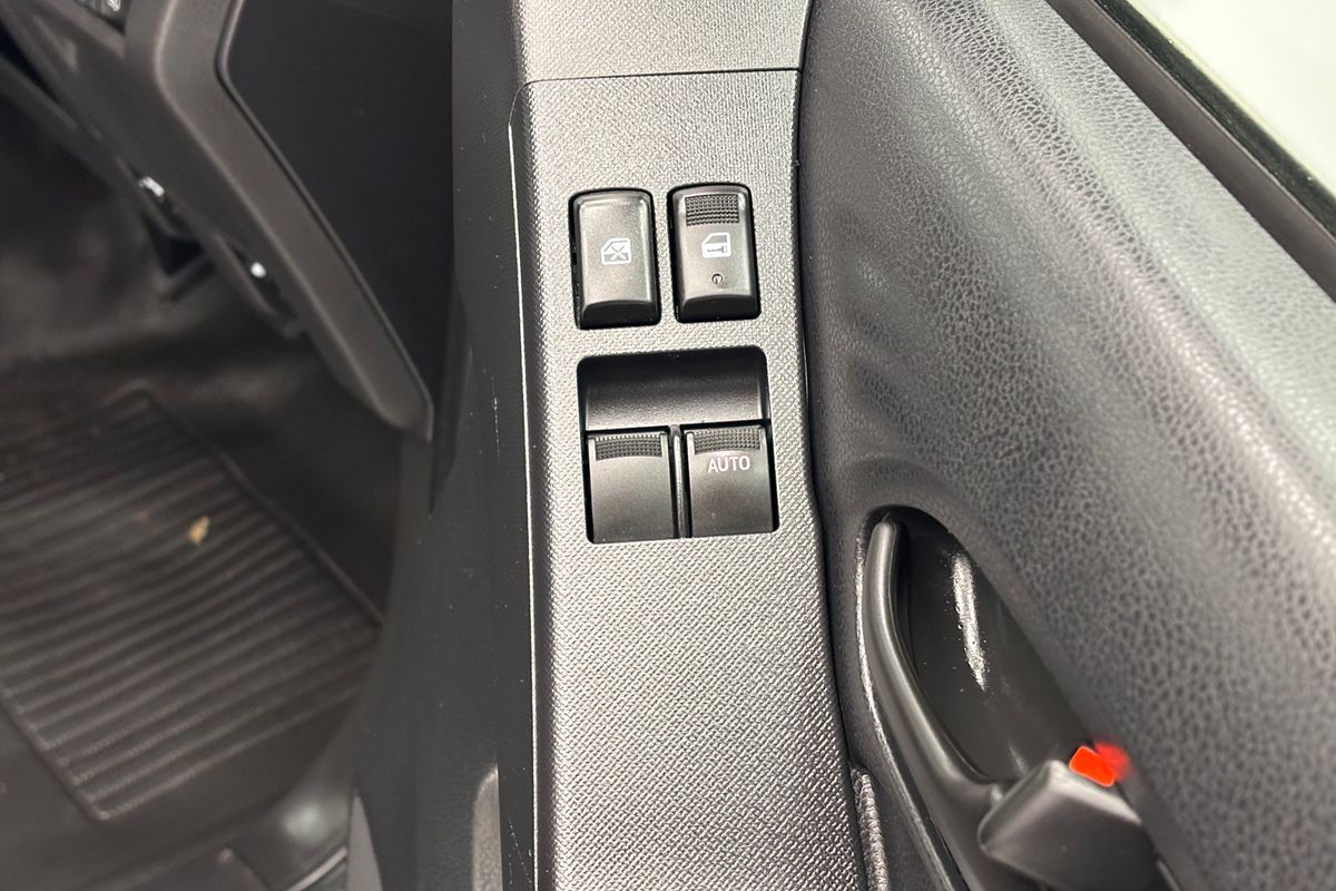 2019 ISUZU D-MAX EX (4x4) MAN C/CHAS DT4