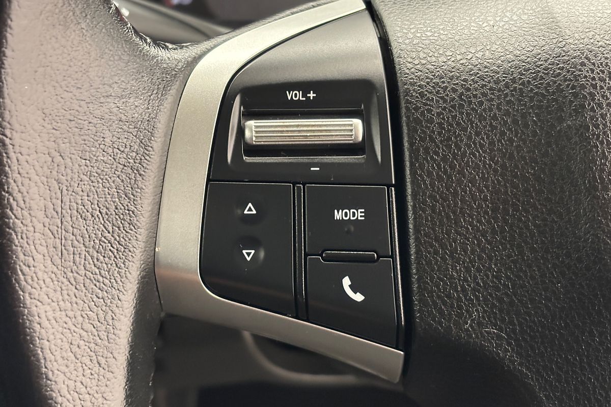 2019 ISUZU D-MAX EX (4x4) MAN C/CHAS DT4