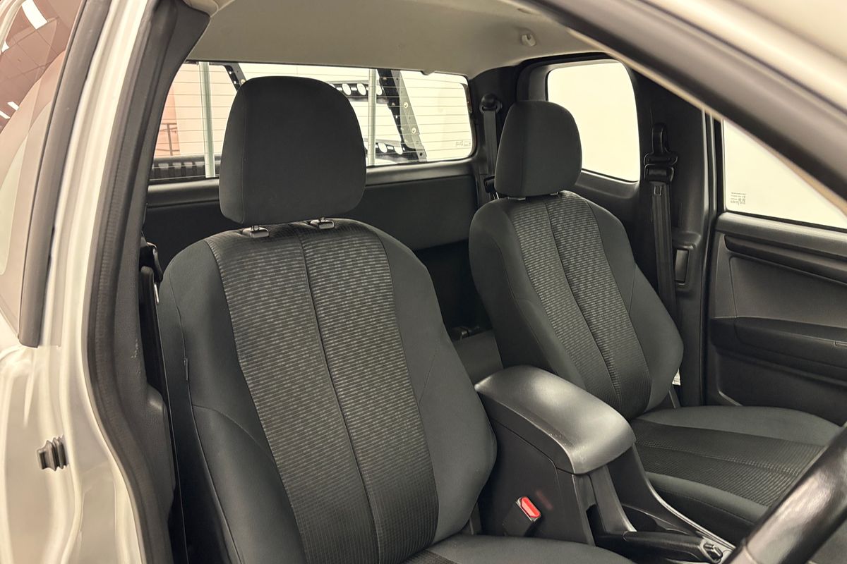 2019 ISUZU D-MAX EX (4x4) MAN C/CHAS DT4