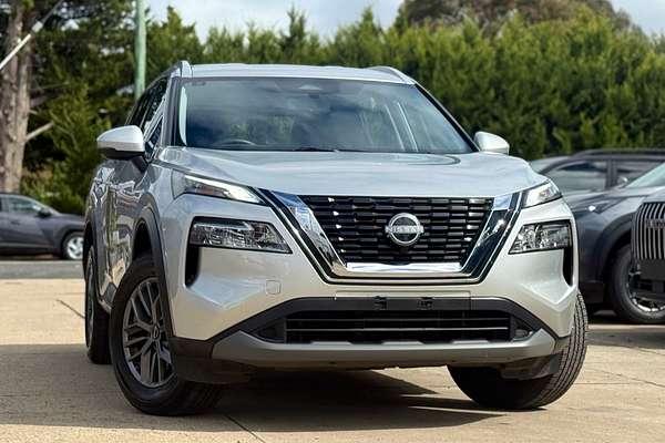 2024 Nissan X-TRAIL ST T33