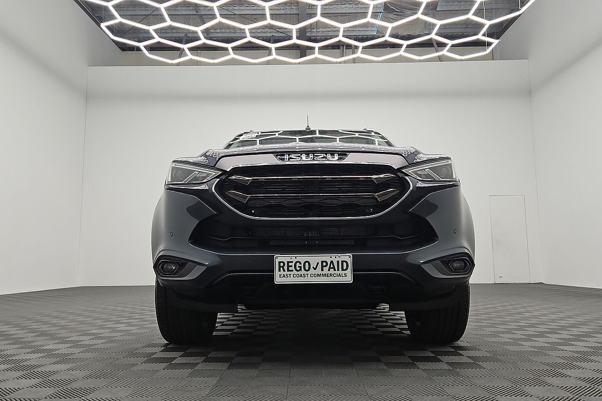 2023 Isuzu MU-X LS-T