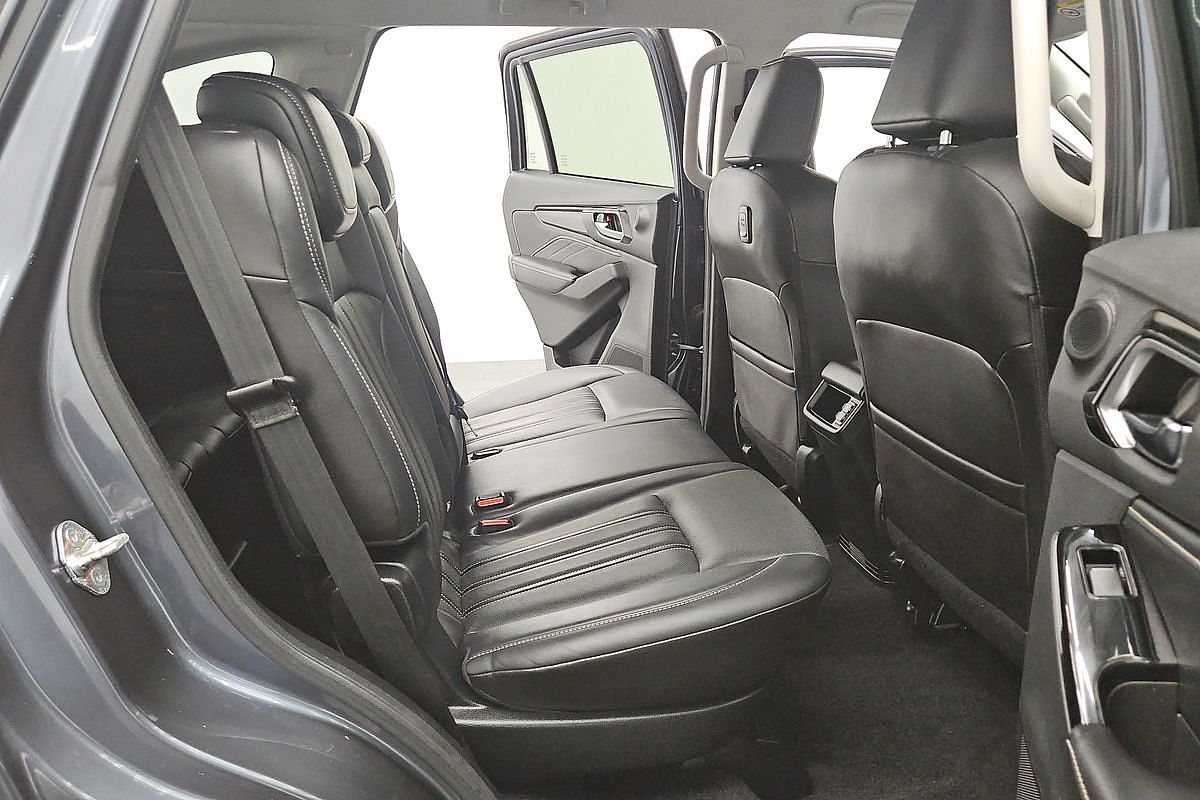 2023 Isuzu MU-X LS-T