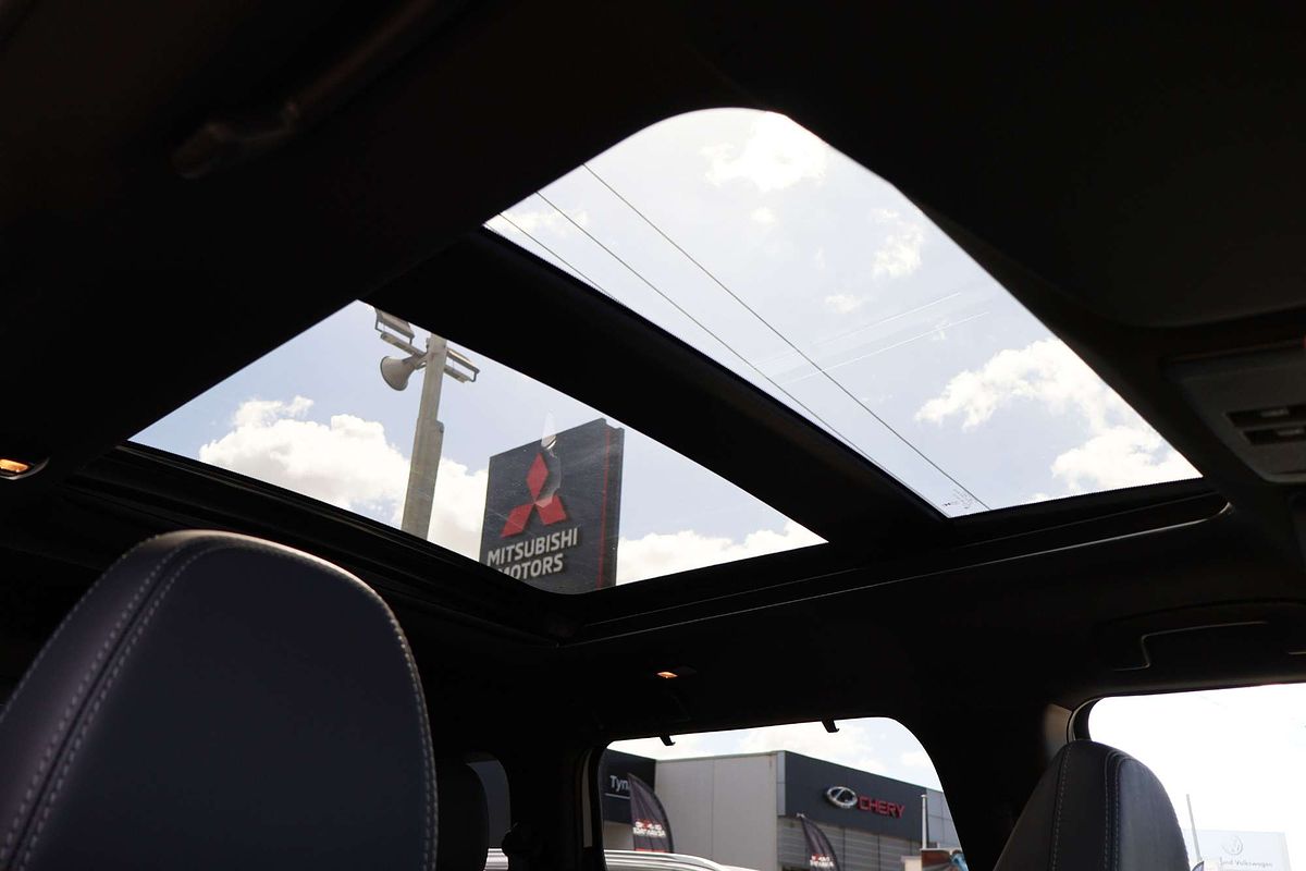 2025 Mitsubishi Outlander PHEV GSR ZM