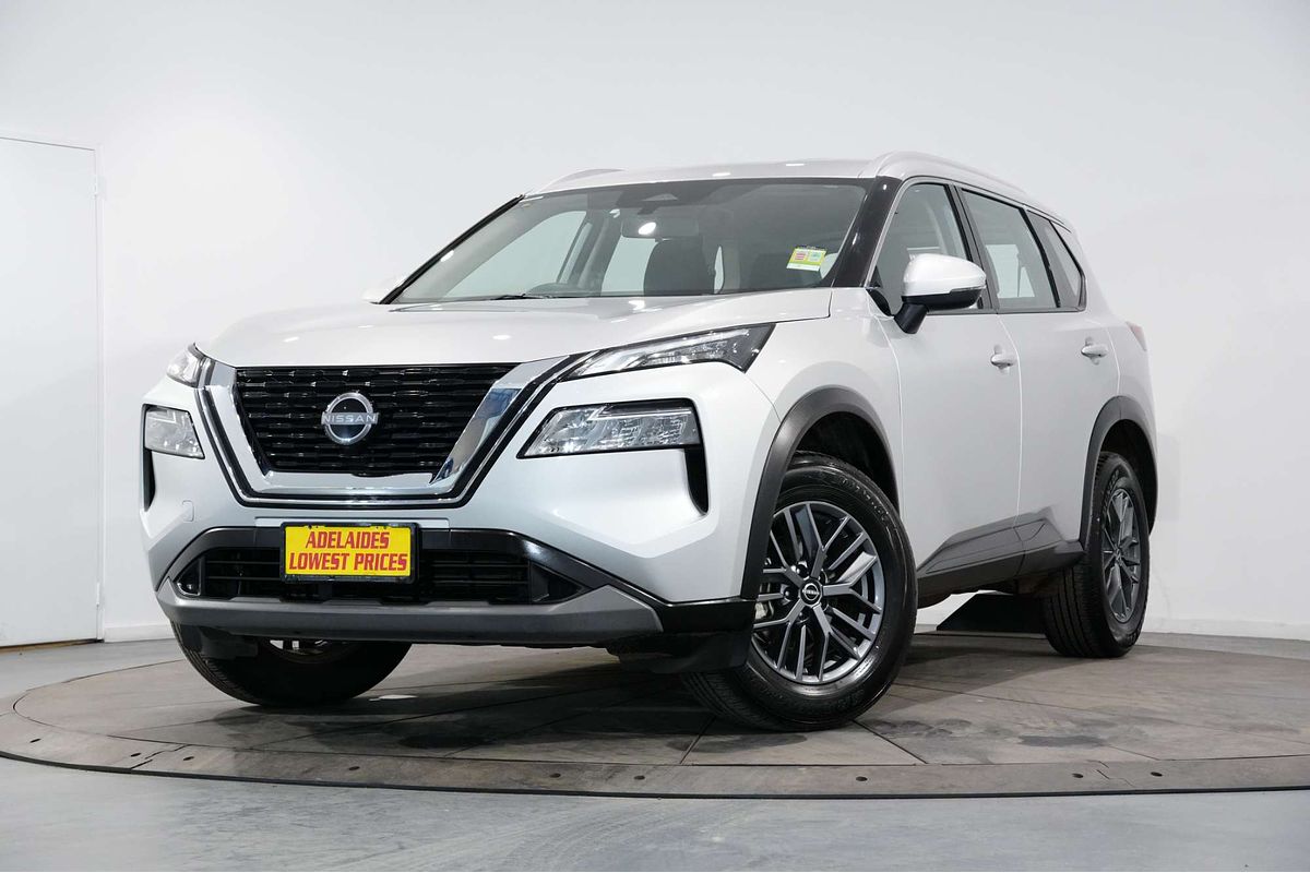 2025 Nissan X-TRAIL ST T33