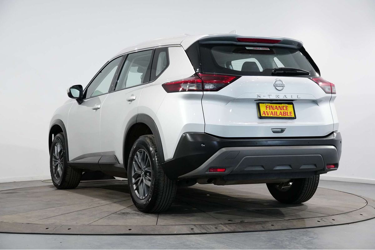 2025 Nissan X-TRAIL ST T33