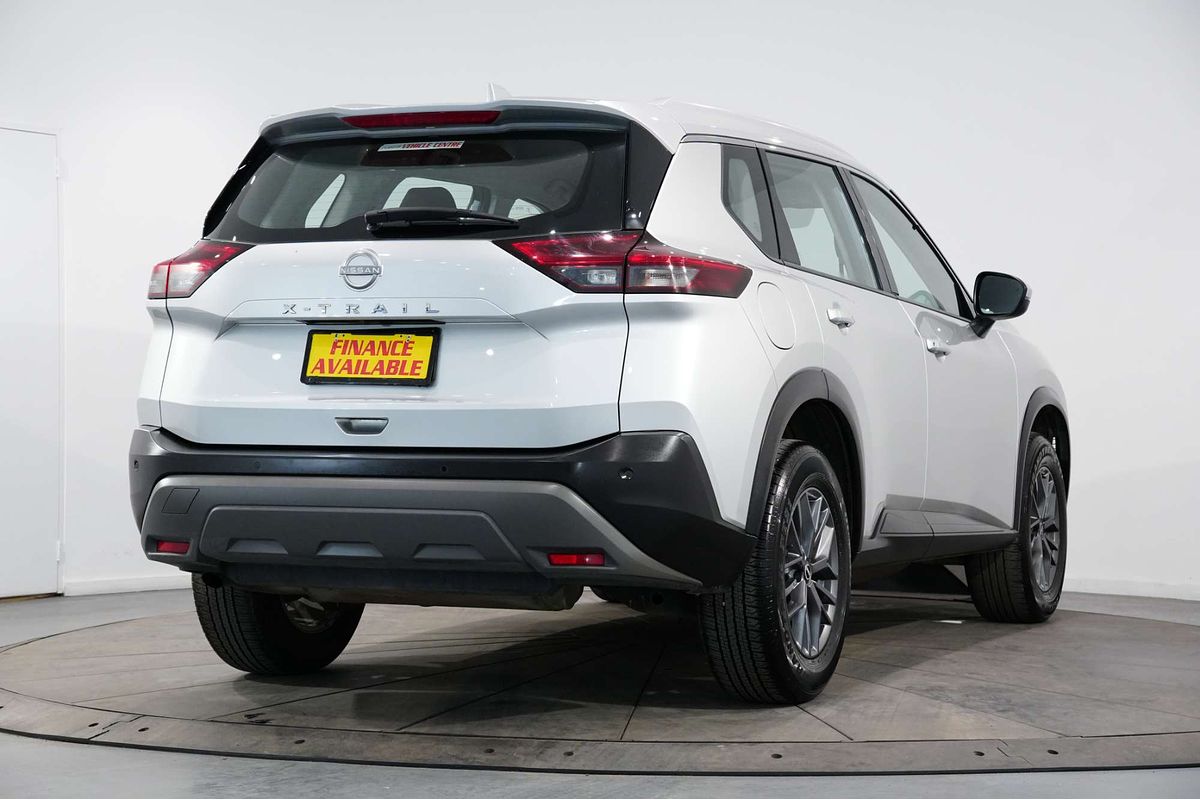 2025 Nissan X-TRAIL ST T33