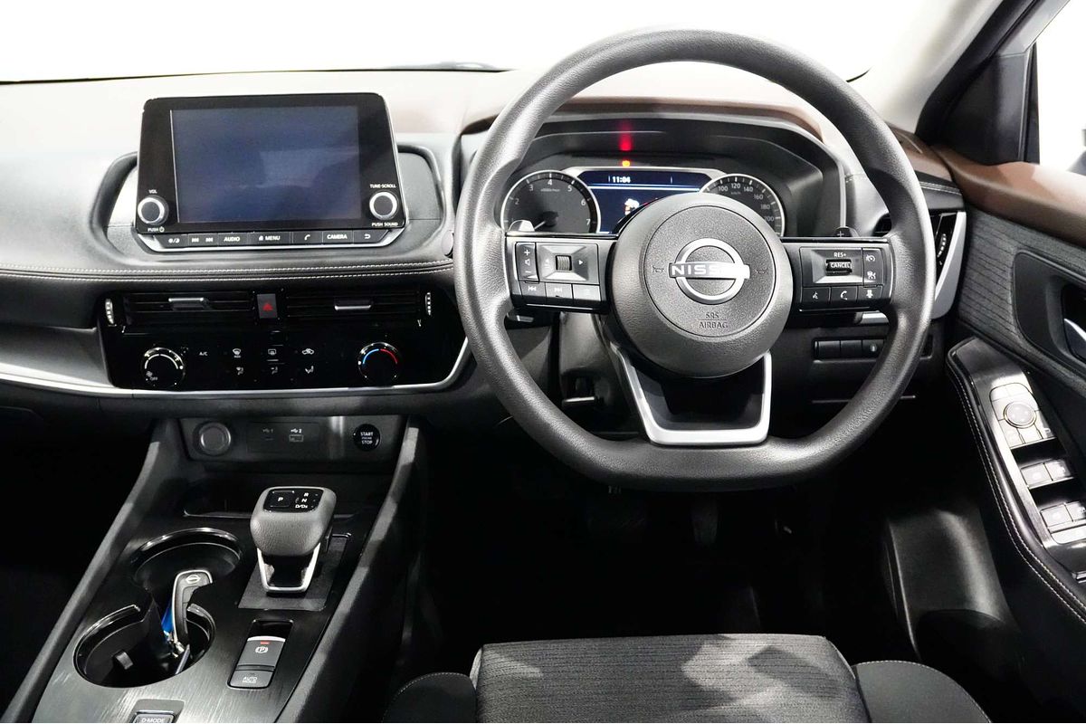 2025 Nissan X-TRAIL ST T33