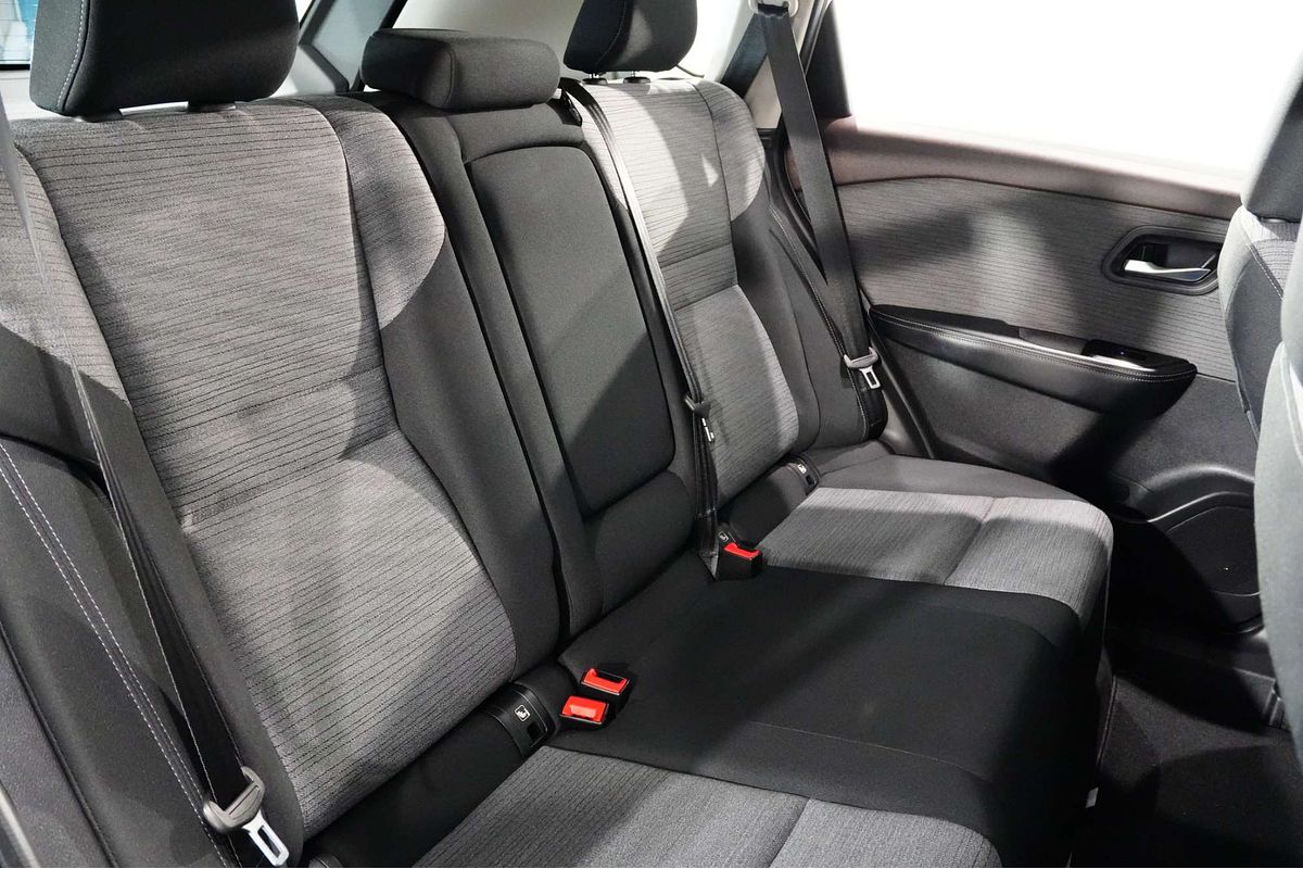 2025 Nissan X-TRAIL ST T33