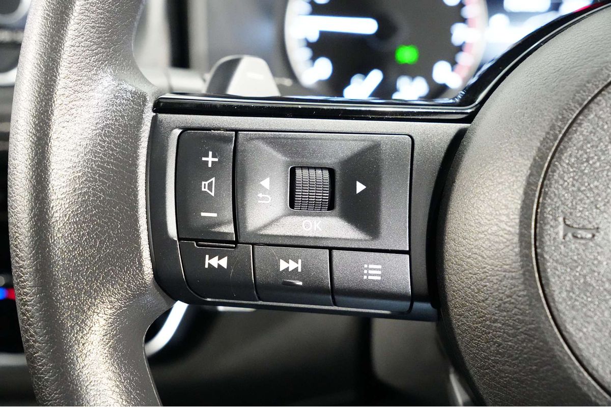 2025 Nissan X-TRAIL ST T33