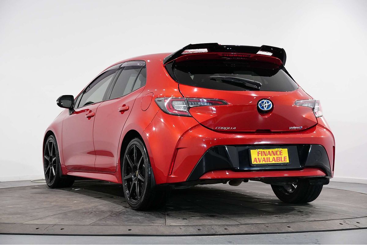 2018 Toyota Corolla SX Hybrid ZWE211R