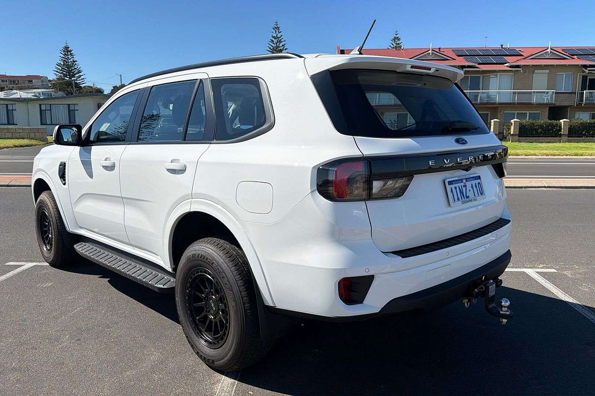 2024 Ford Everest Ambiente 2.0L