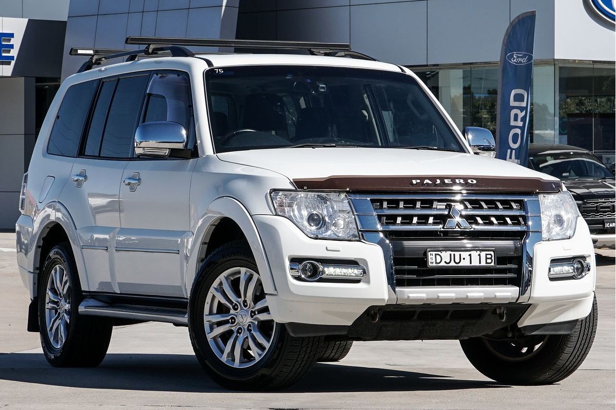 2015 Mitsubishi Pajero Exceed NX