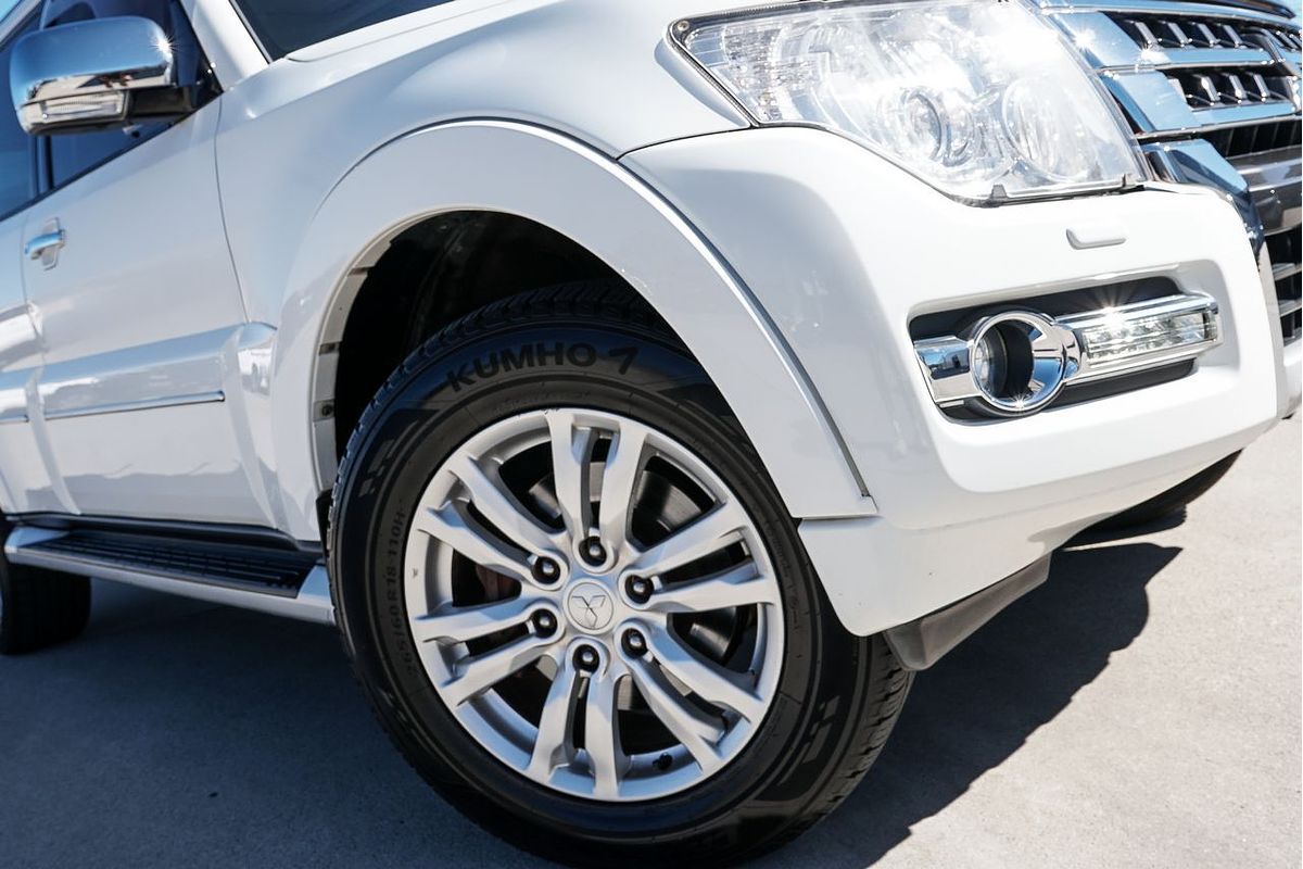 2015 Mitsubishi Pajero Exceed NX