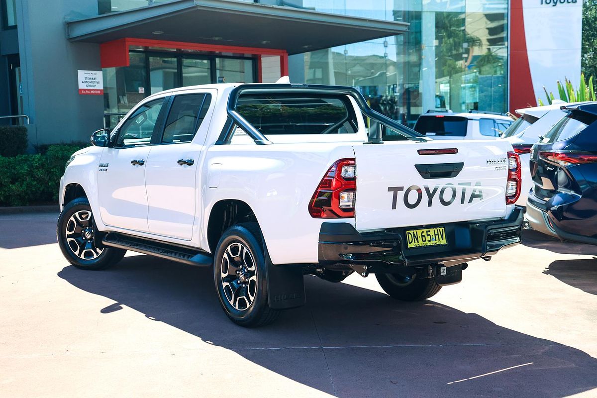 2025 Toyota Hilux SR5 48V GUN126R 4X4