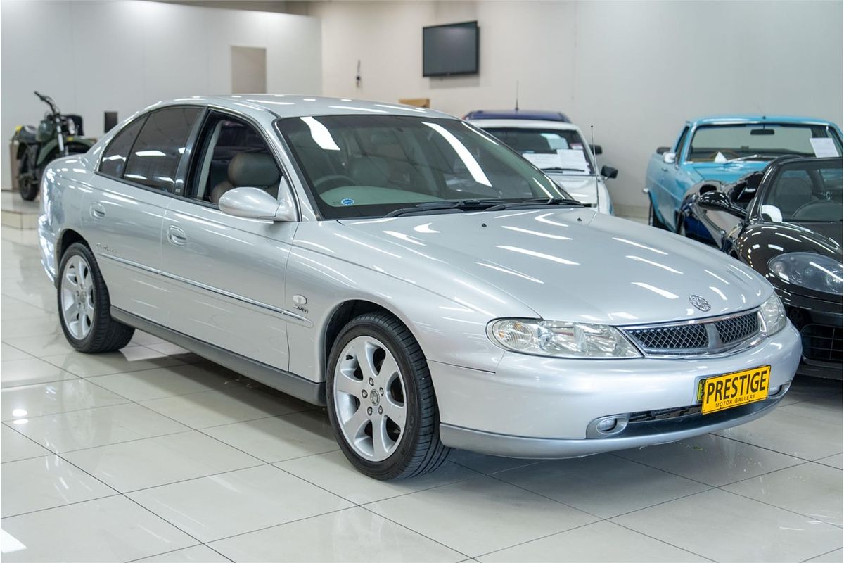 2000 Holden Calais VX