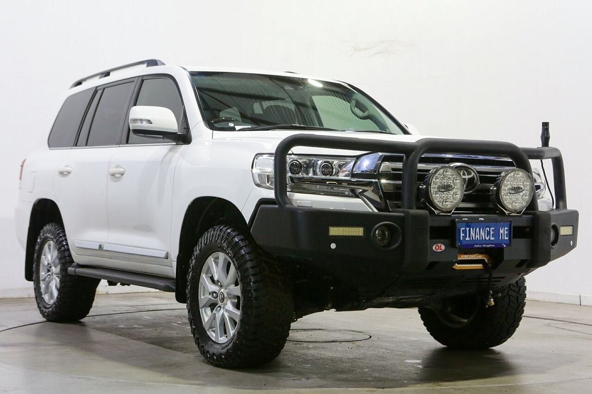 2017 Toyota Landcruiser Sahara URJ202R