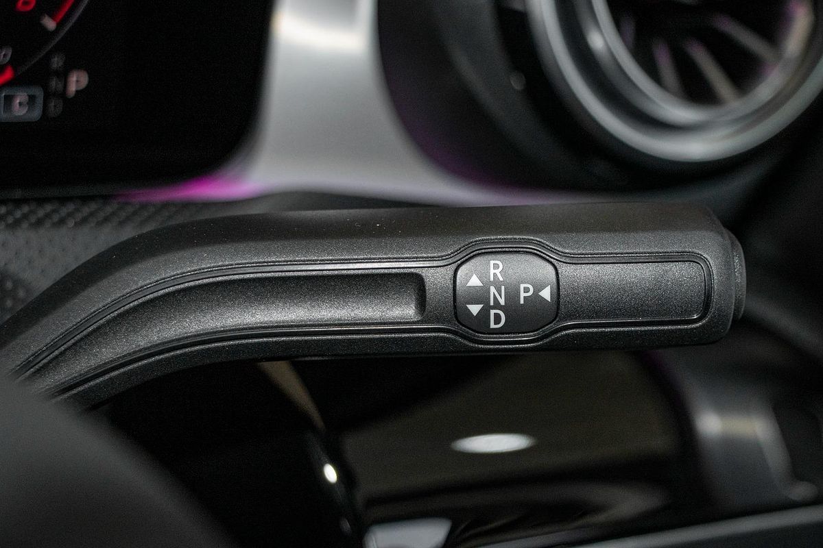 W177 804+054MY A200 Hatch 5dr DCT 7sp 1.3T