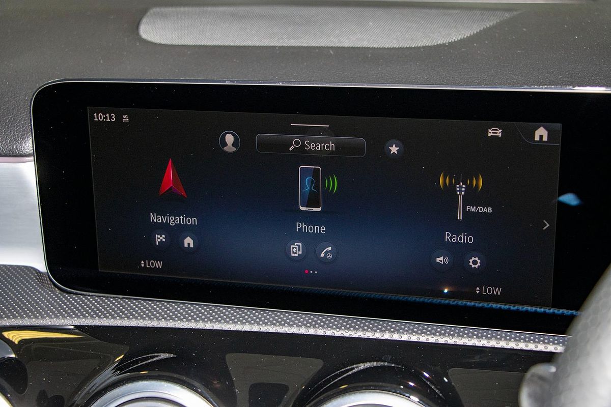 W177 804+054MY A200 Hatch 5dr DCT 7sp 1.3T